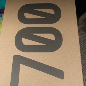 Yeezy- saved for nikkimurc